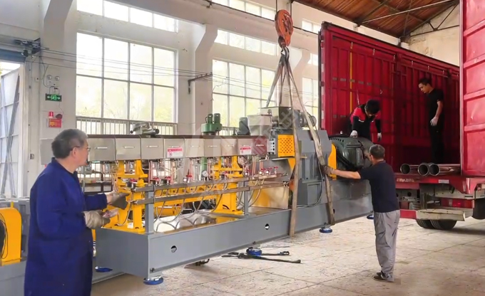 康發(fā)JSH-65/150雙階式單、雙螺桿造粒機組系列成功發(fā)貨！致力為客戶提供定制化生產(chǎn)解決方案！